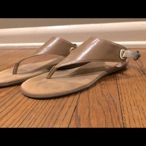 Gold detail comfort sandal